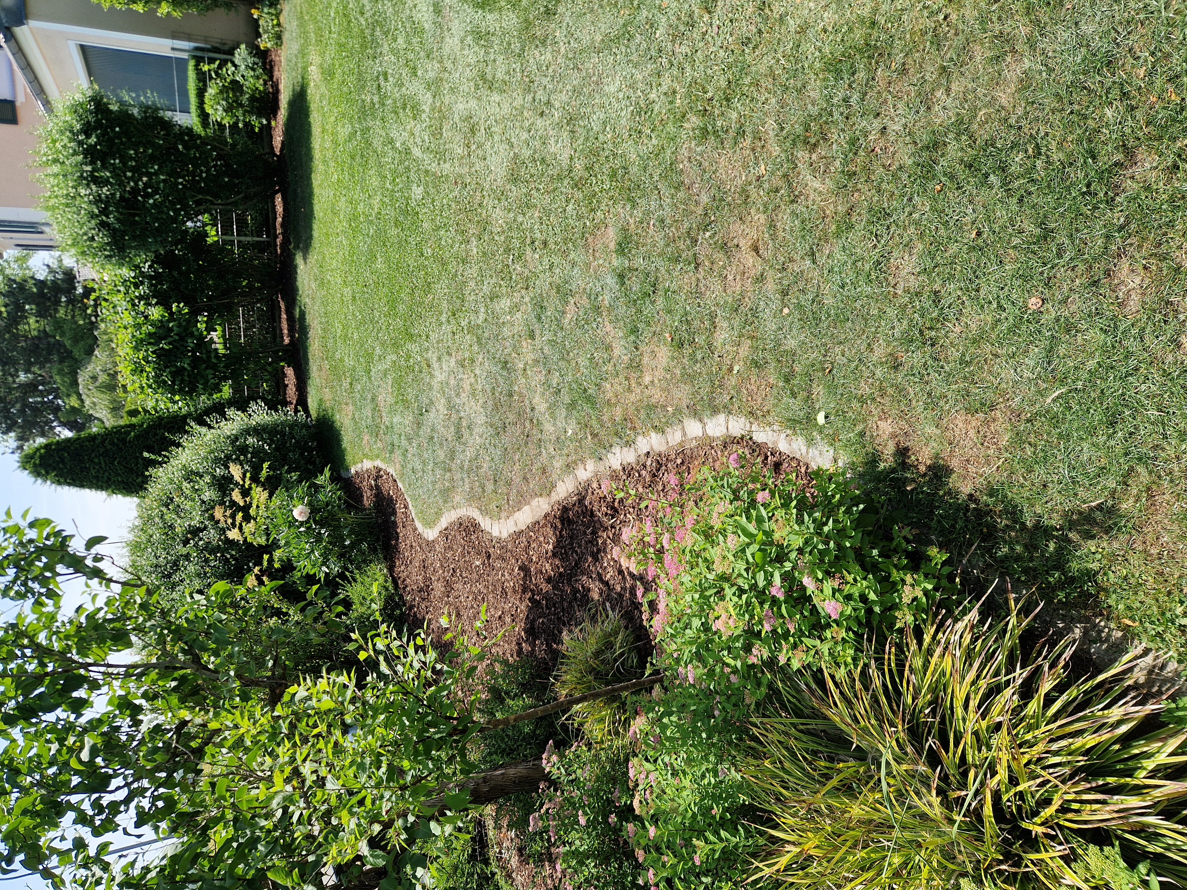 Garten- und Außenanlagenpflege – Beispiel