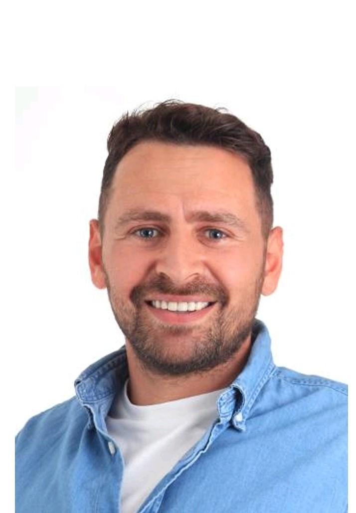 Inhaber Foto – Taulant Beqiri